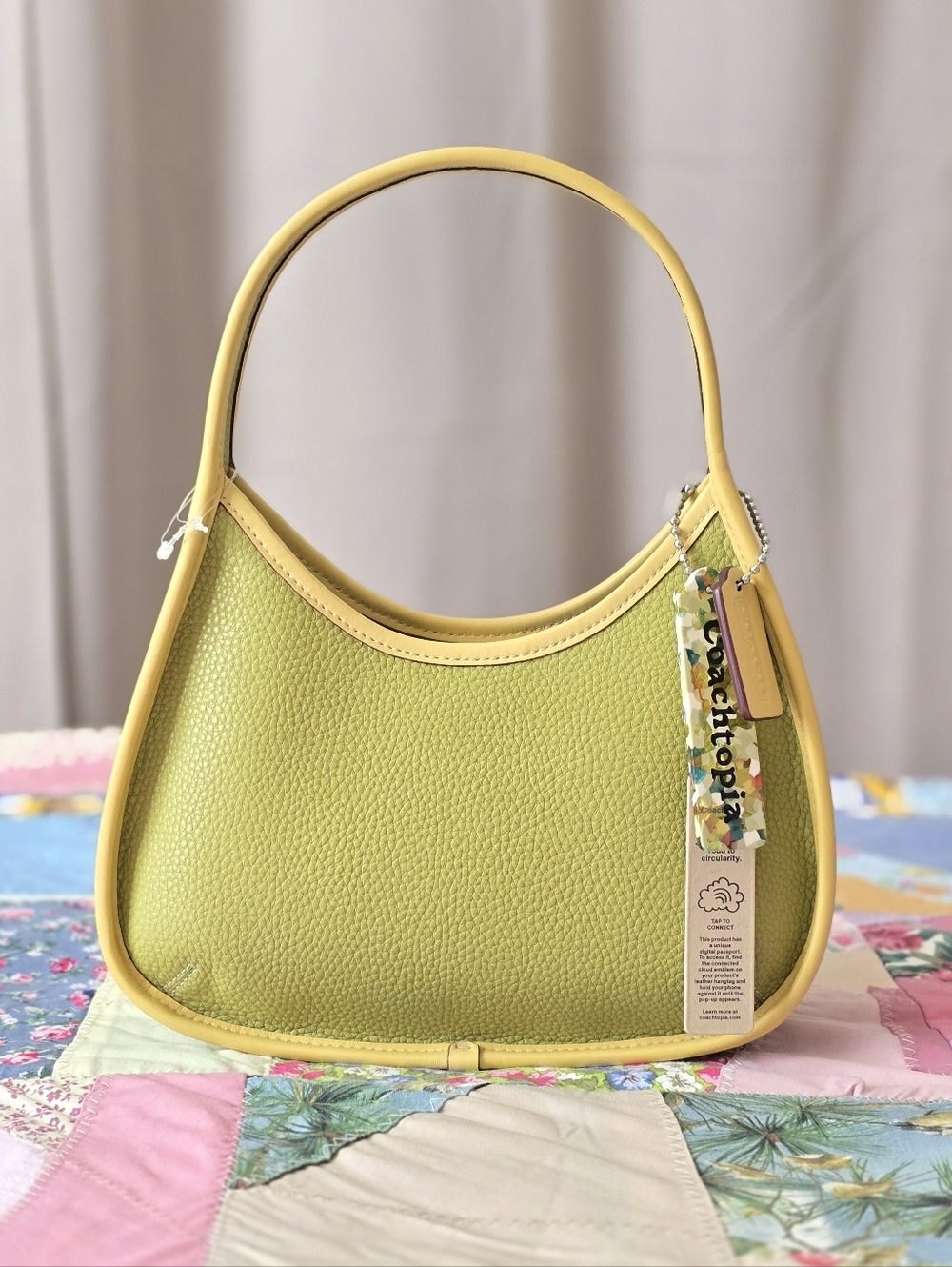 *NWT* COACHTOPIA Ergo Bag In Coachtopia Leather Lime Green/Sunflower